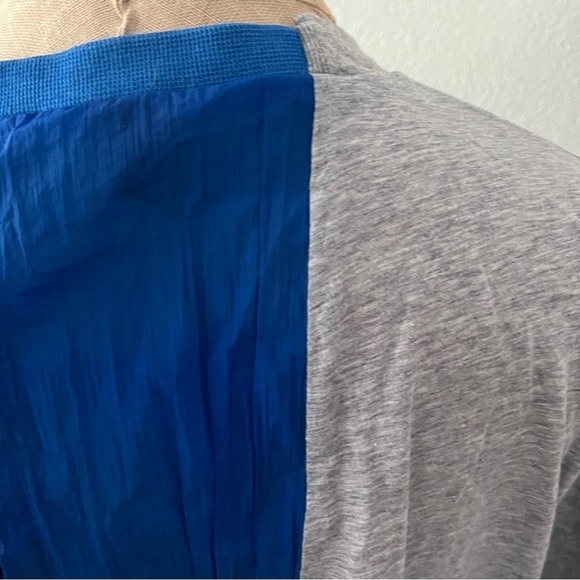 UNRAVEL PROJECT sz M ASYMMETRICAL Top Blue Gray Shirt Short Sleeve 3 Col… - Picture 3 of 11